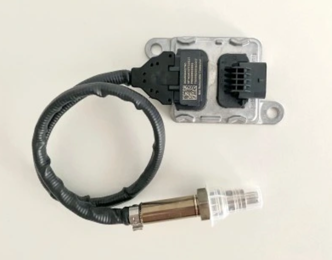 Nitrogen Oxygen Sensor for Yuchai YM500A-1205150SF1 SNS3513 SNS3506