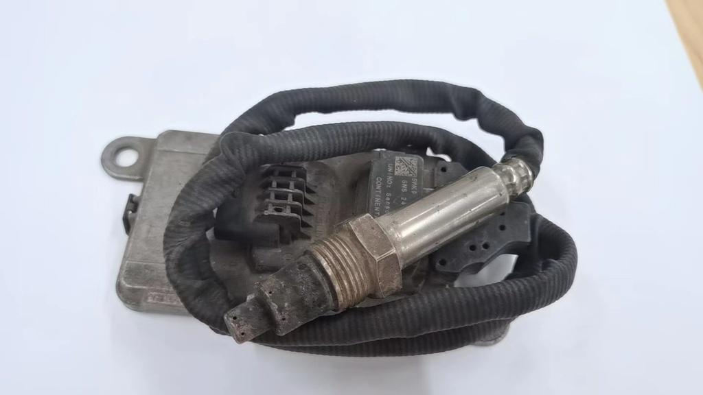 Nitrogen Oxygen Sensor for Weichai 612640130013 5WK9 7105A 5WK9 7105B  