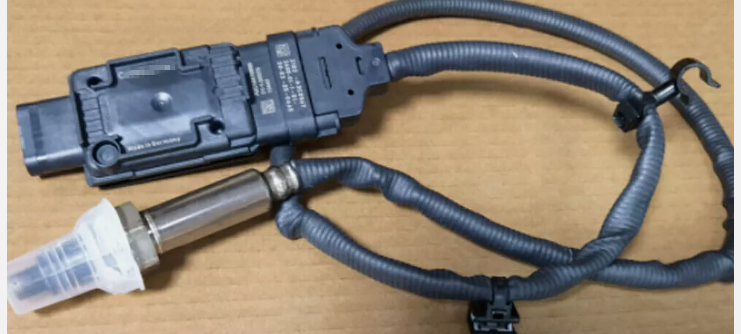 Nitrogen Oxygen Sensor For BMW 13629887284 13627926310 SNS2104