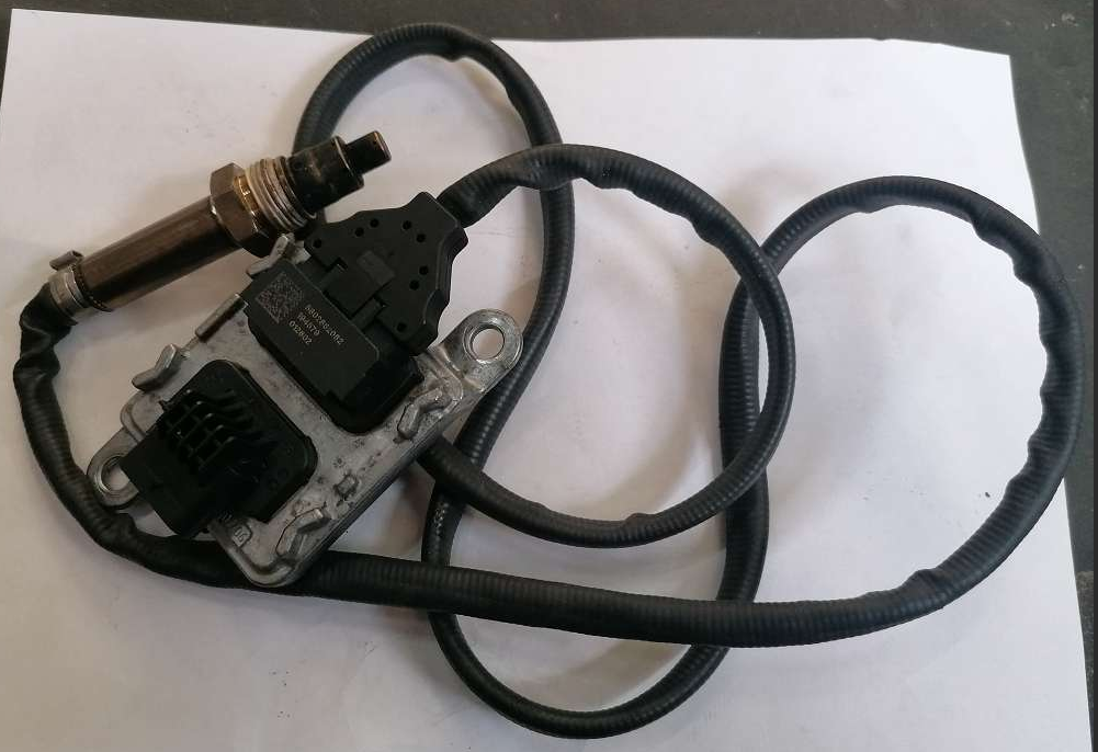 Nitrogen Oxygen Sensor for IVECO 5802463098 5802786939 5802786936  SNS 3572
