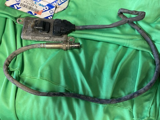 [WXD0745] Nitrogen Oxygen Sensor for IVECO 5801754016 5WK9 6733B